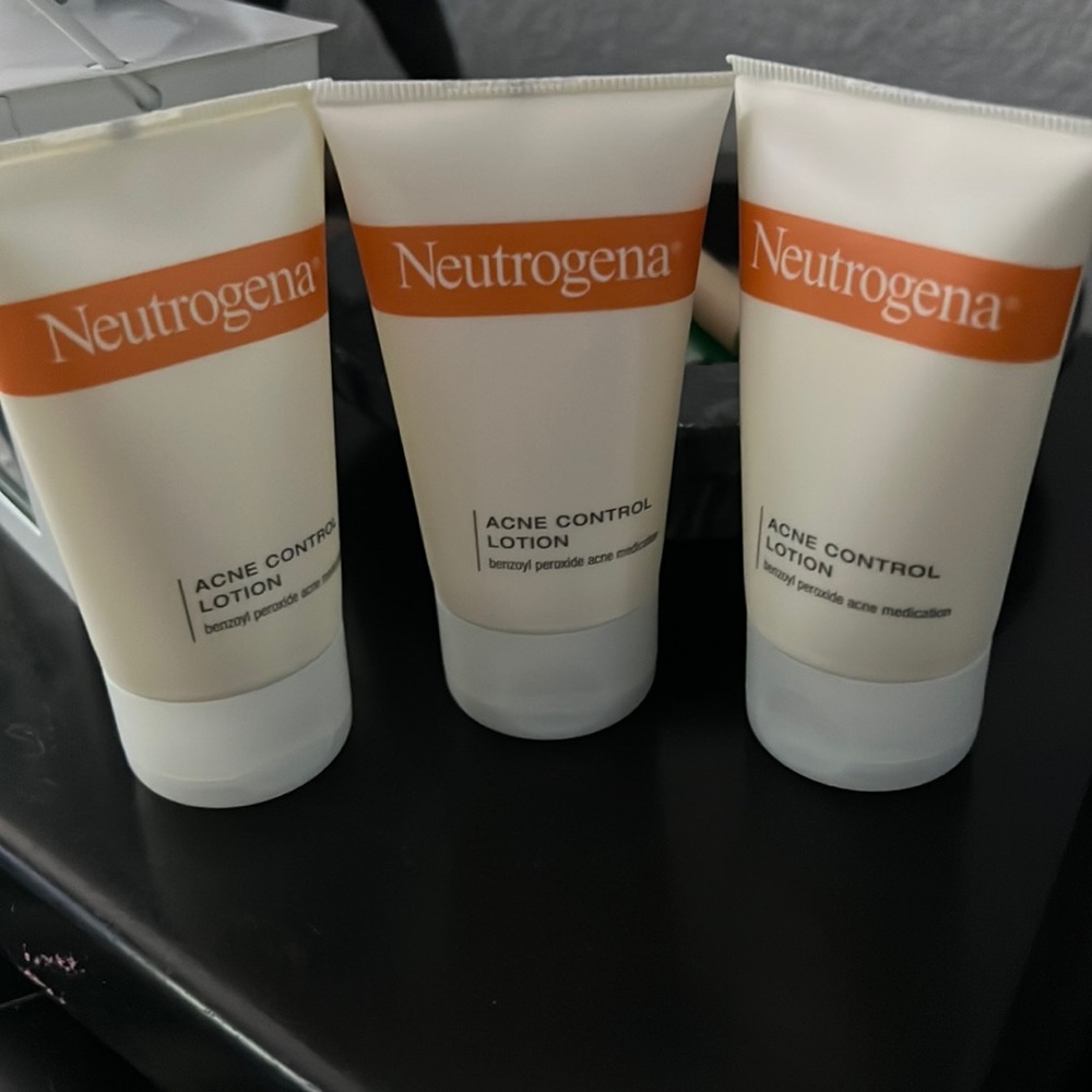 Neutrogena Acne Control Lotion